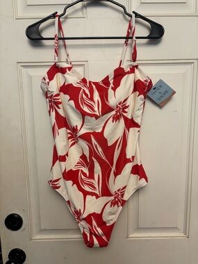 Shade and Shore Floral One Piece Swimsuit 🍉